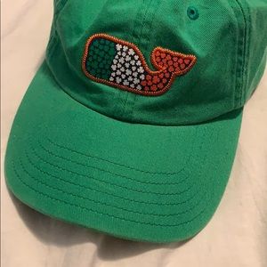 Vineyard vines St. pat’s day hat